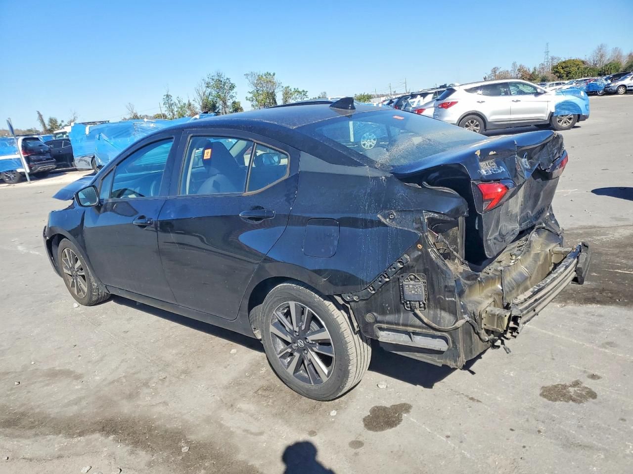 2021 Nissan Versa sv