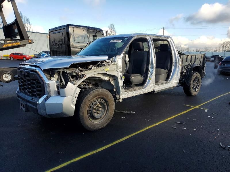 2023 Toyota Tundra Crewmax SR5