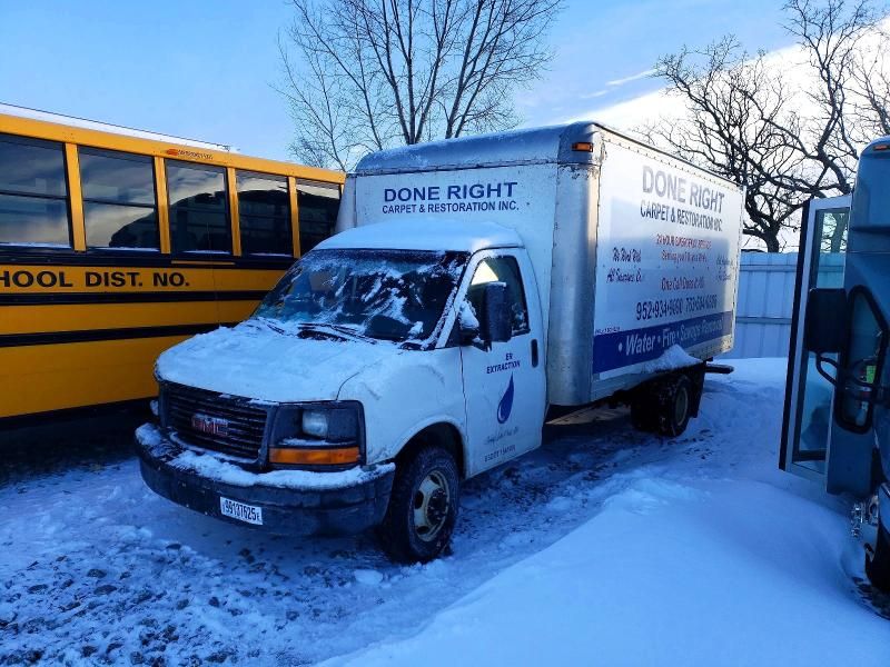 2012 GMC Savana box Truck