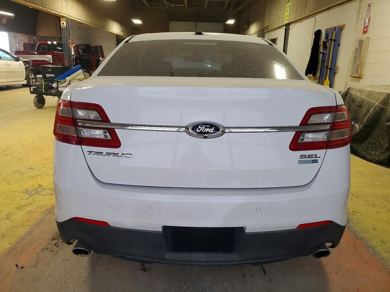 2016 Ford Taurus sel