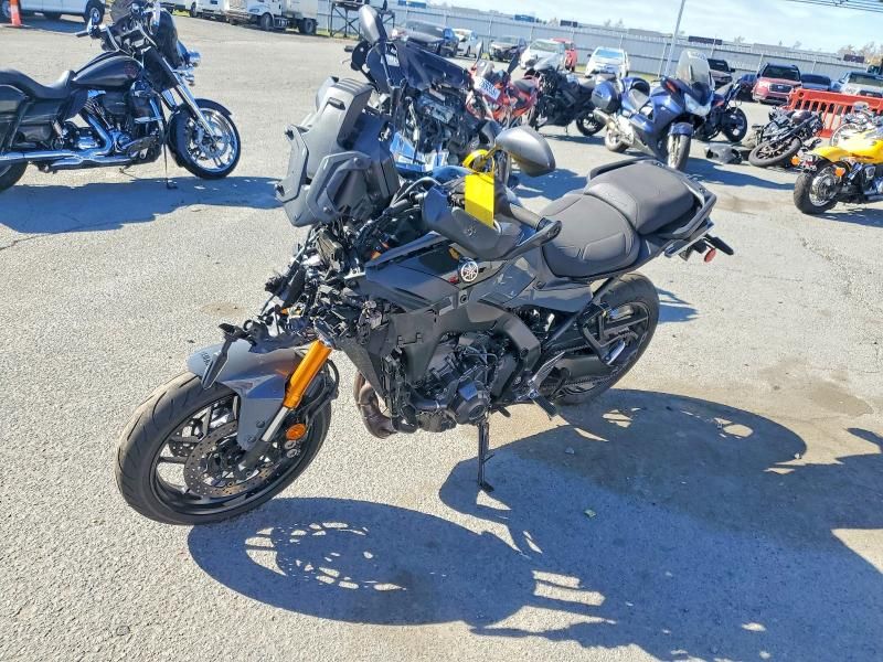 2024 Yamaha Mtt09 gt