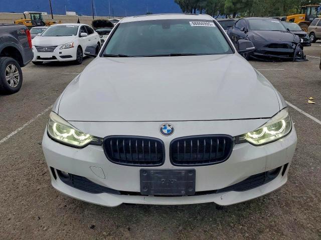 2013 BMW 320 i