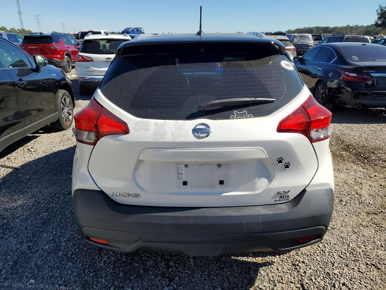 2019 Nissan Kicks s