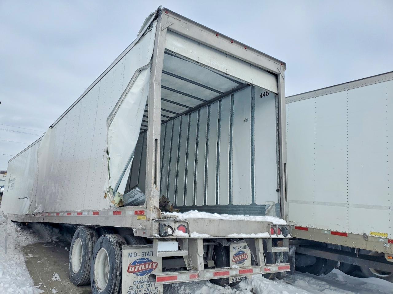 2025 Utility VS2DX DRY Van Trailer