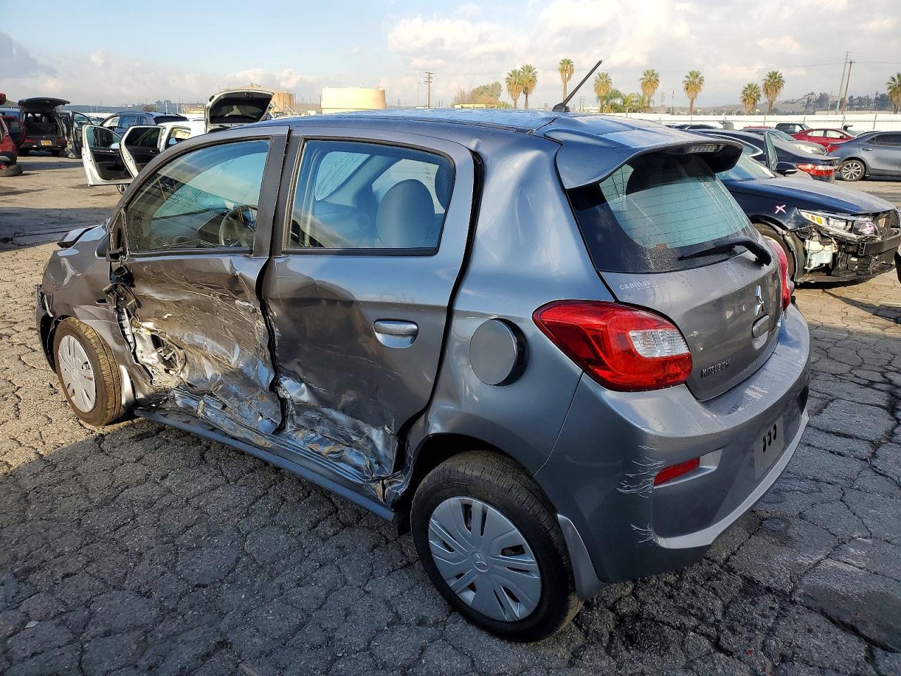 2017 Mitsubishi Mirage es