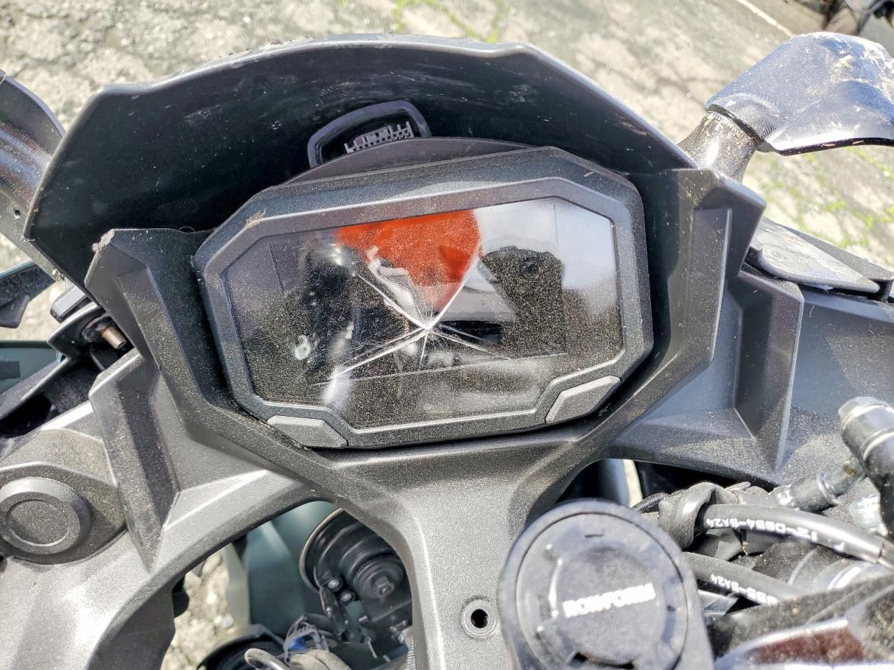 2025 Kawasaki EX650 P