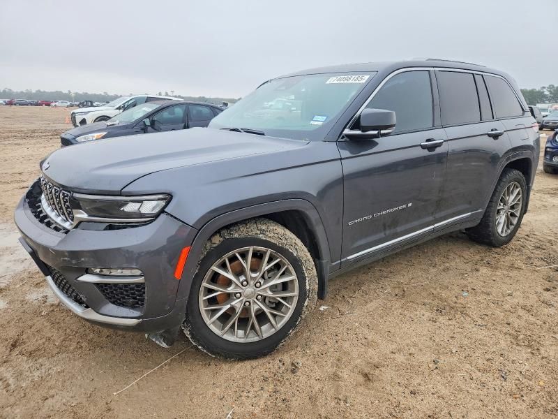 2022 Jeep Grand Cherokee Summit