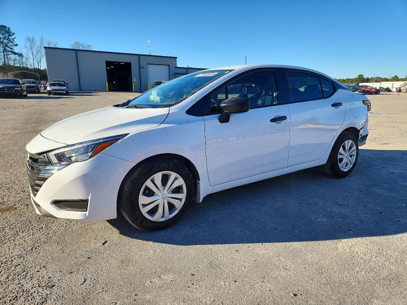 2025 Nissan Versa s