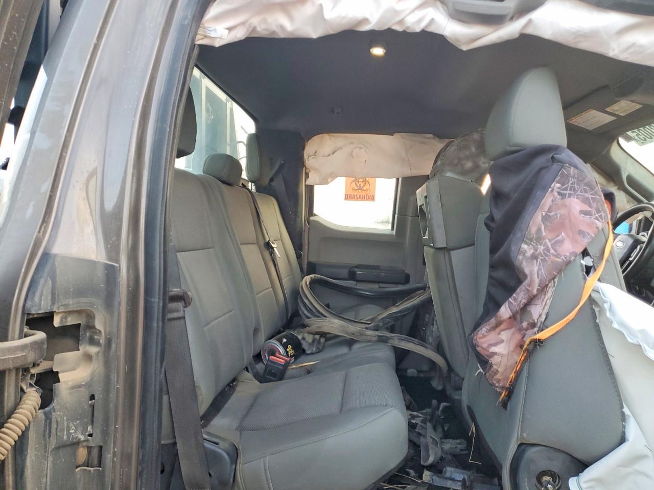 2021 Ford F350 Super Duty Flatbed Truck