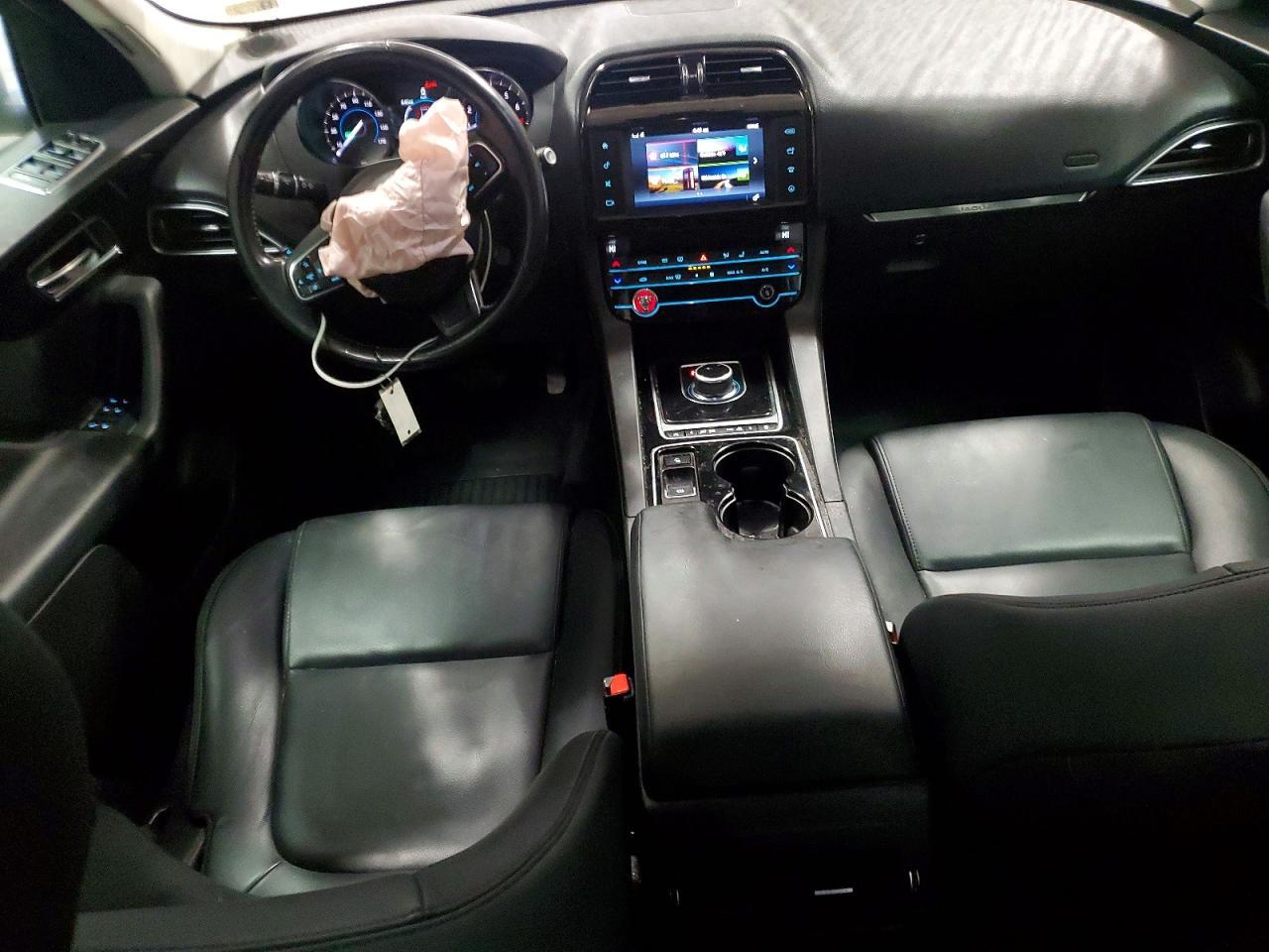 2017 Jaguar F-pace Premium