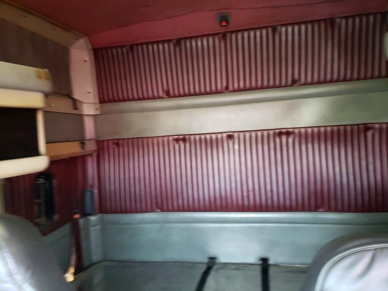 2000 Kenworth W900 Semi Truck