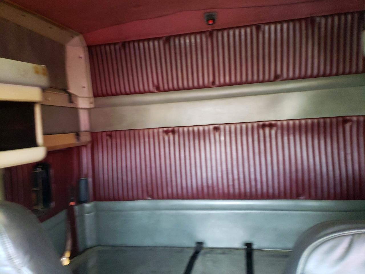 2000 Kenworth W900 Semi Truck