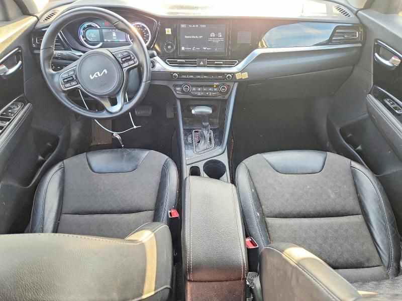 2022 KIA Niro lx