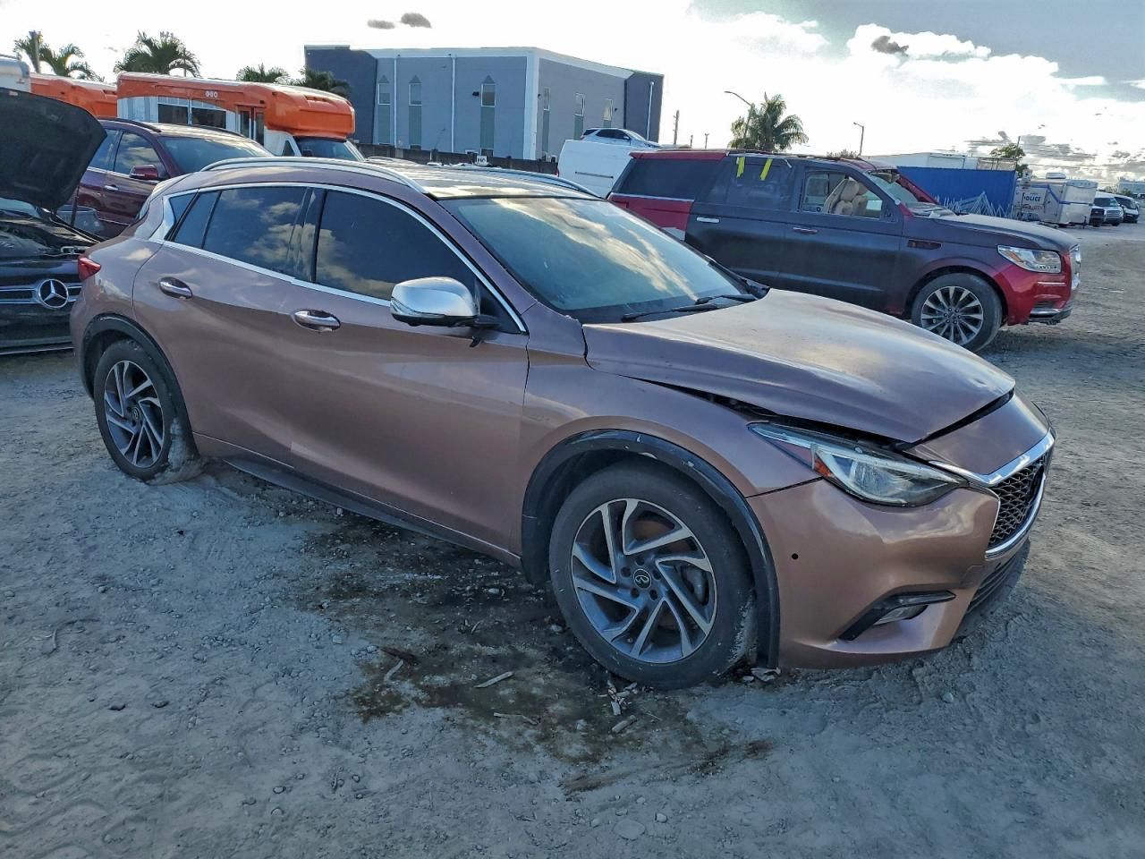 2017 Infiniti Qx30 Base