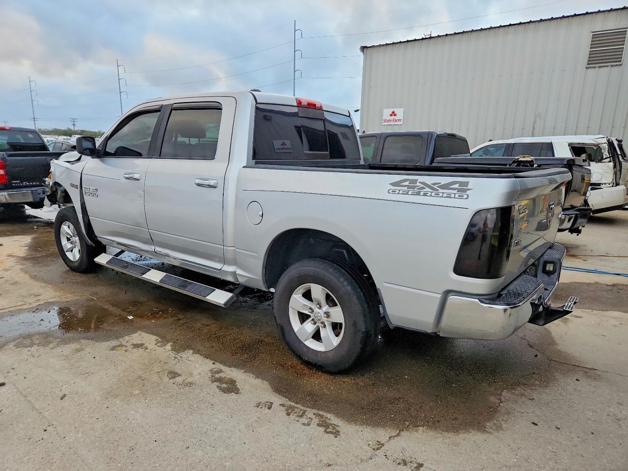 2015 Dodge RAM 1500 SLT
