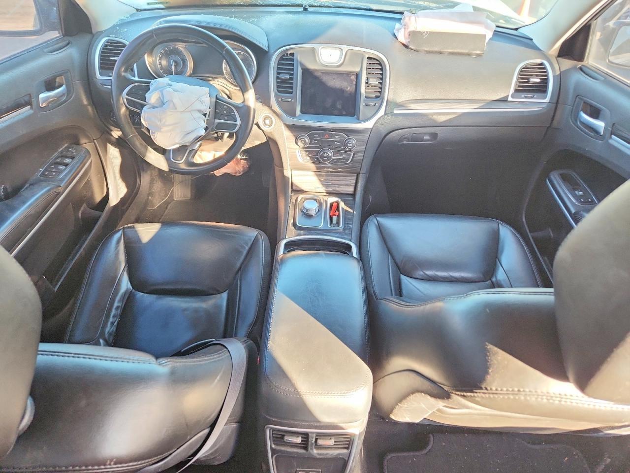 2021 Chrysler 300 Touring