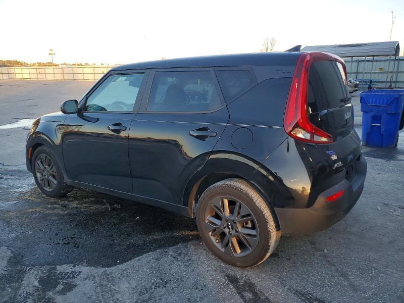 2022 KIA Soul ex