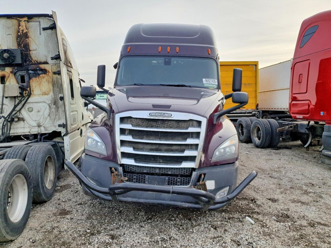 2020 Freigliner Cascadia 126