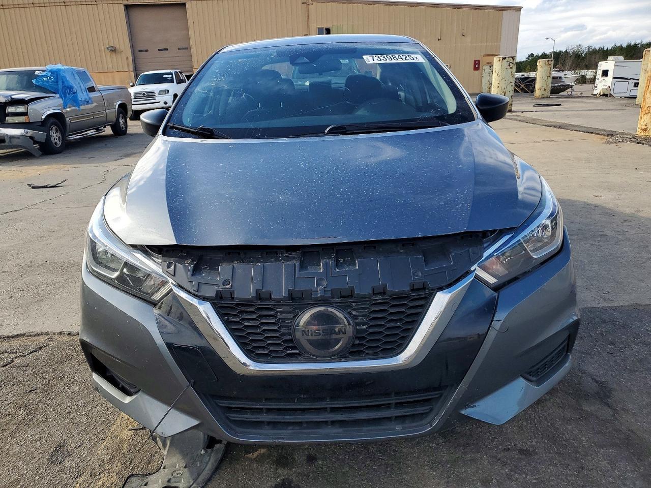 2020 Nissan Versa s