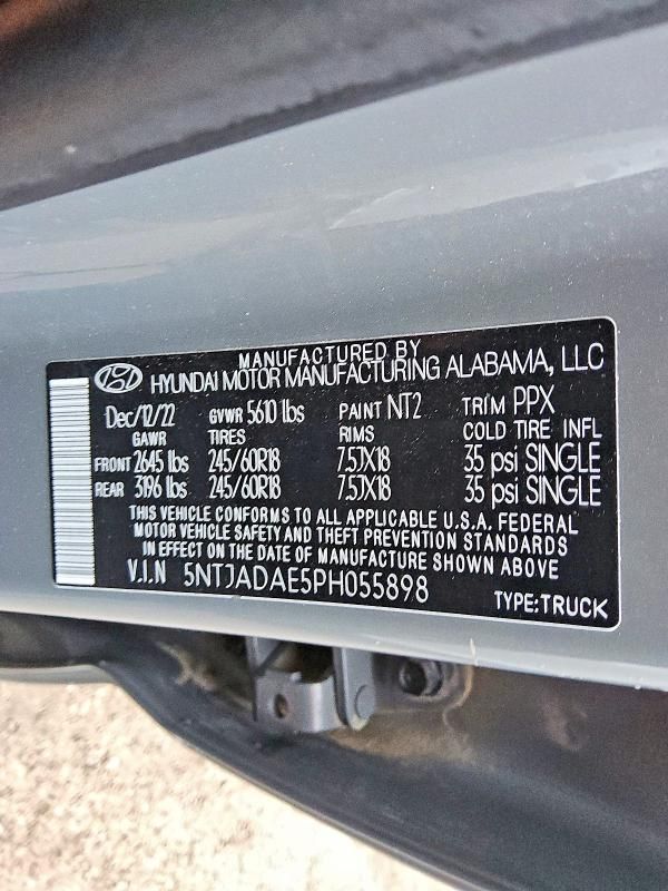 2023 Hyundai Santa Cruz se