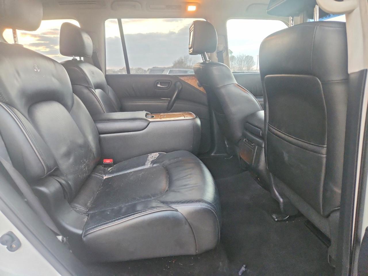 2011 Infiniti Qx56