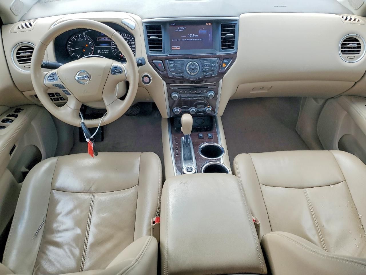 2015 Nissan Pathfinder s