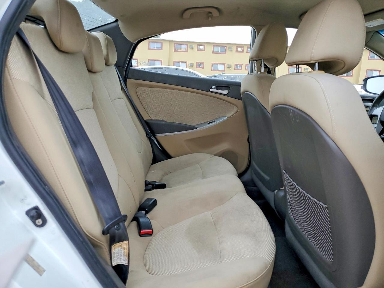 2012 Hyundai Accent gls