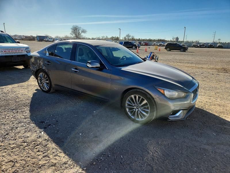 2018 Infiniti Q50 Luxe