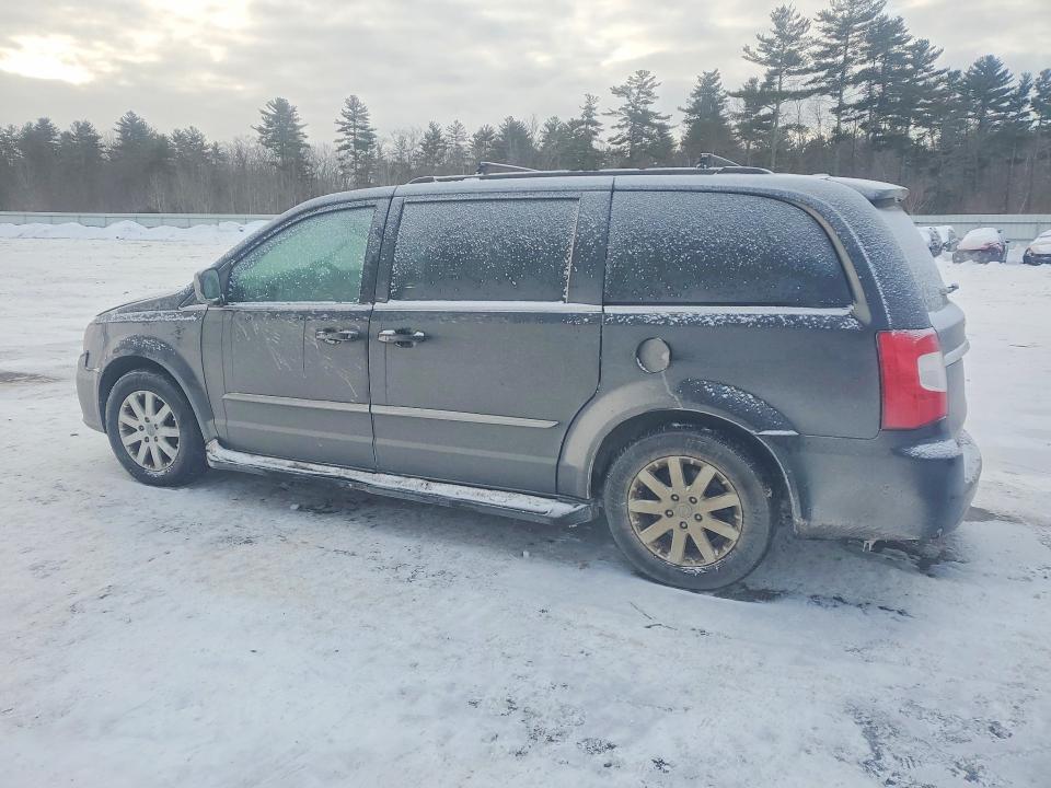 2015 Chrysler Town & Country Touring