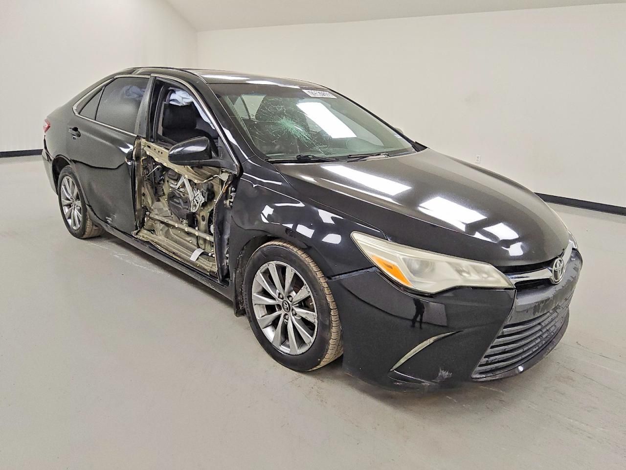 2016 Toyota Camry xse