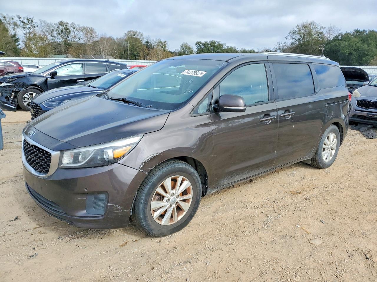 2017 KIA Sedona lx