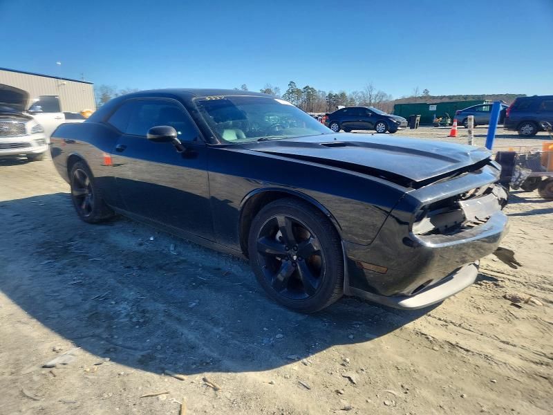 2012 Dodge Challenger sxt