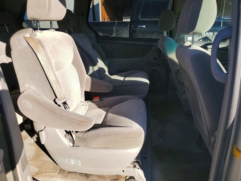 2007 Toyota Sienna ce