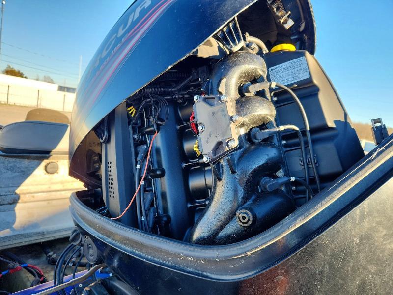 2015 Basstracker Tracker Boat