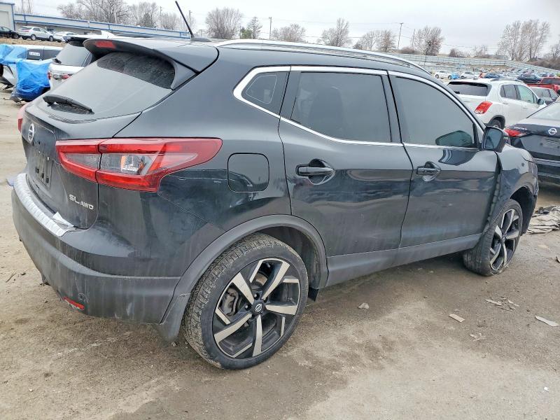 2022 Nissan Rogue Sport sl