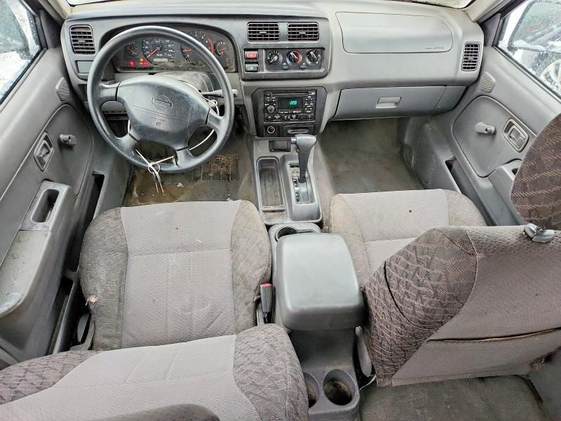 2000 Nissan Xterra xe