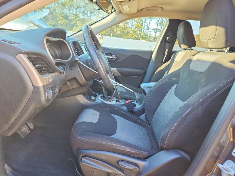 2017 Jeep Cherokee Sport