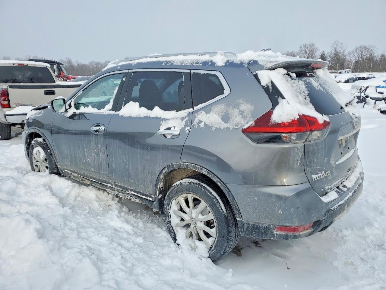 2020 Nissan Rogue s