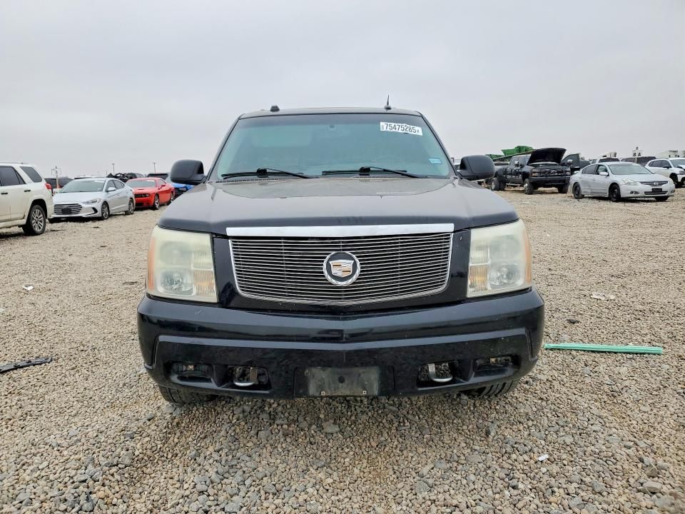 2004 Cadillac Escalade Luxury