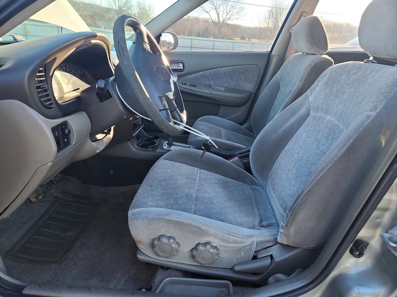 2001 Nissan Sentra xe