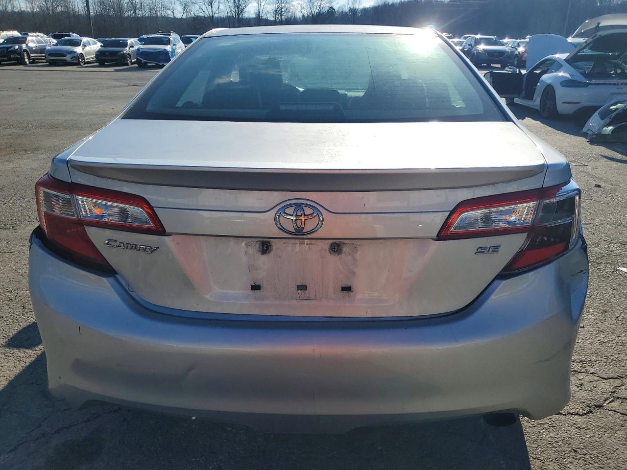 2013 Toyota Camry l
