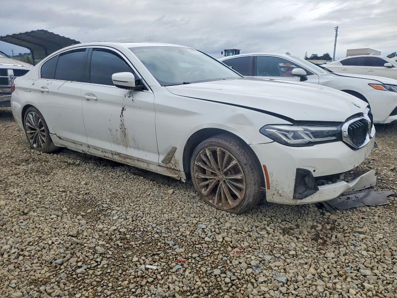 2022 BMW 530 i