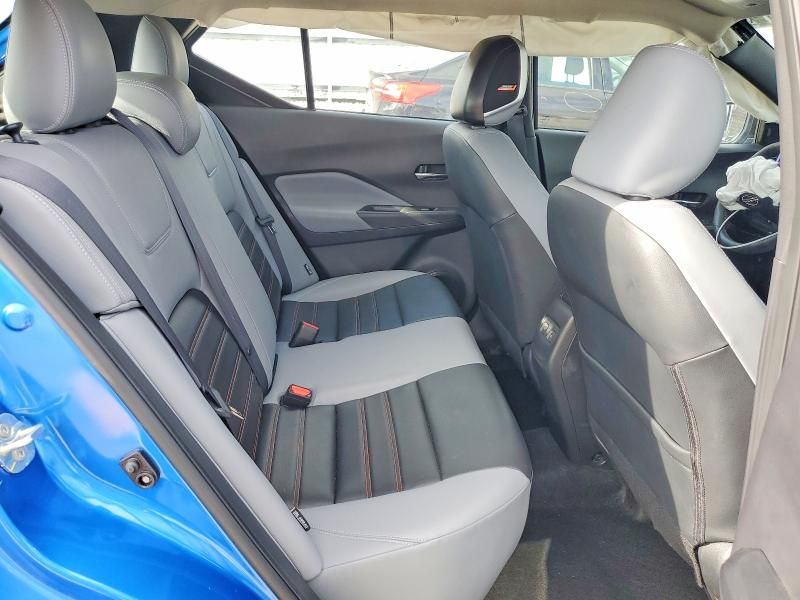 2023 Nissan Kicks sr