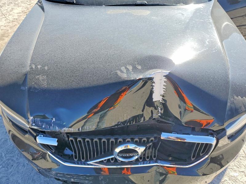 2021 Volvo Xc40 T5 Momentum