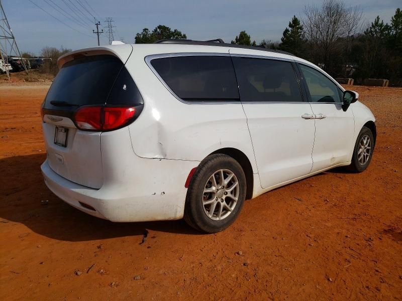 2020 Chrysler Voyager lxi