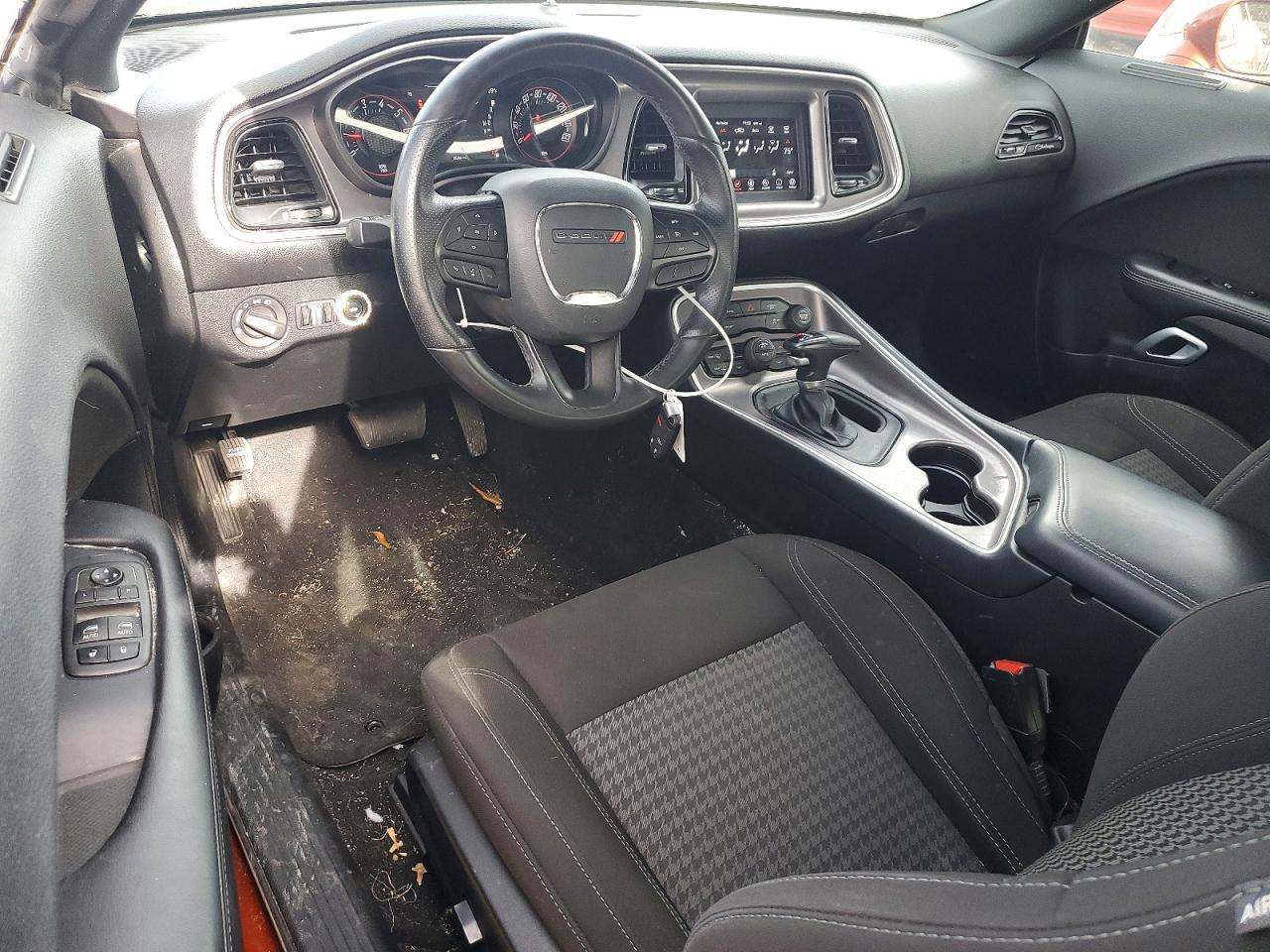 2021 Dodge Challenger sxt