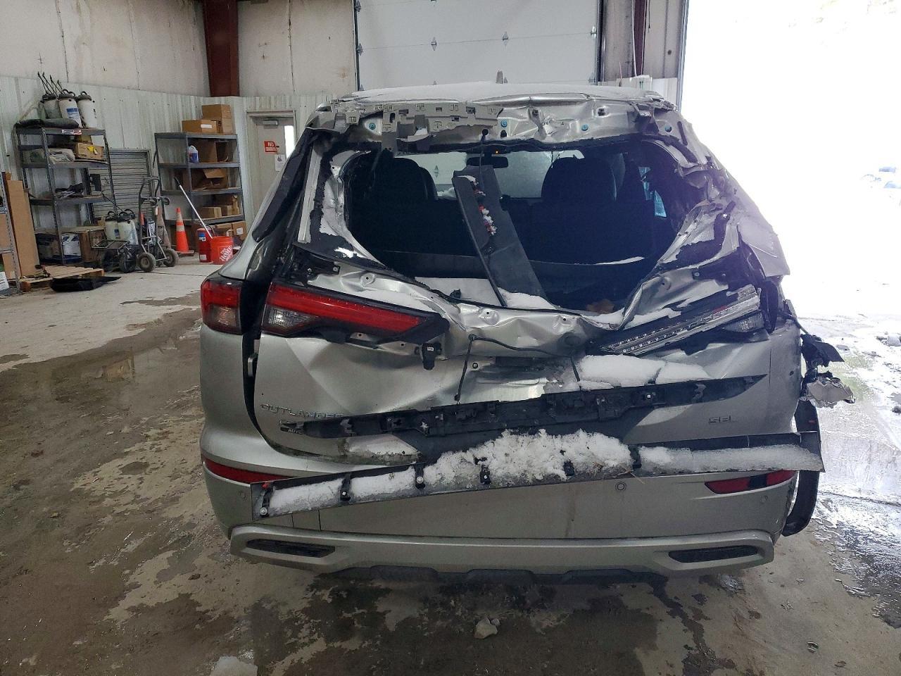 2023 Mitsubishi Outlander sel