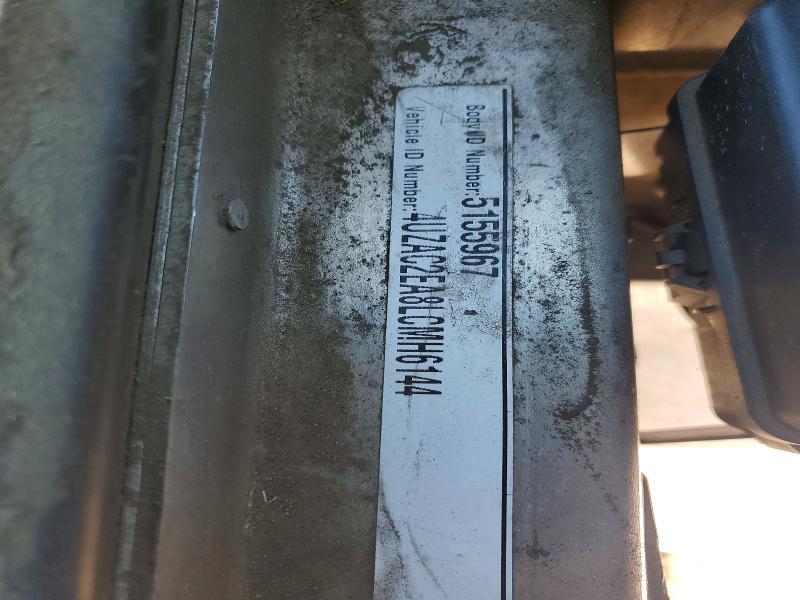 2020 Freightliner Chassis m Line Walk-in van