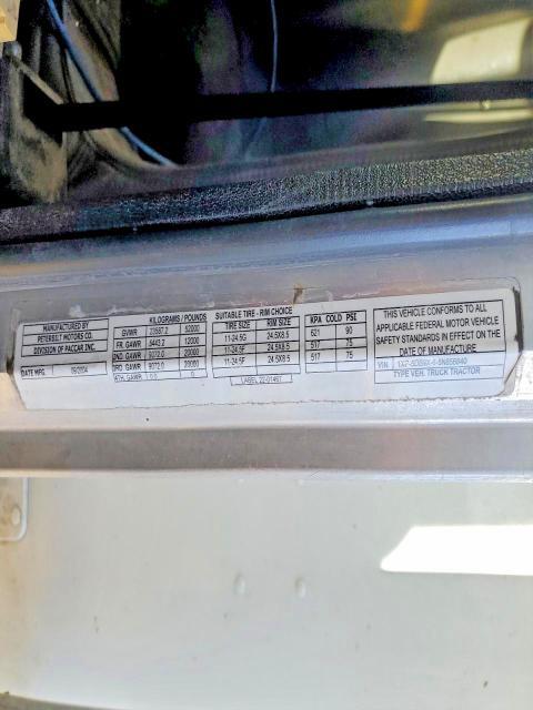 2005 Peterbilt 379 Semi Truck