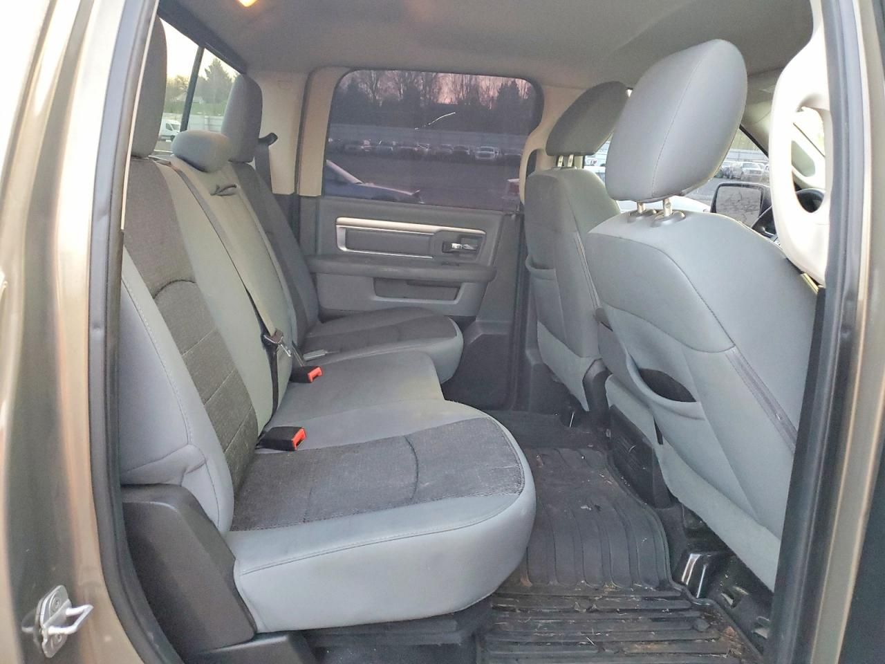 2013 Dodge Ram 1500 slt